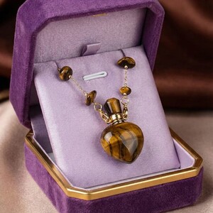 قلادة عين النمر